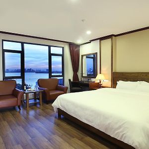 West Lake Home Hotel & Spa